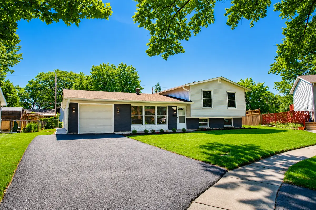7777 Ramsgate Circle S, Hanover Park, IL 60133 - #1