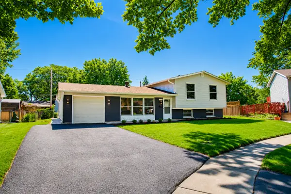 7777 Ramsgate Circle S, Hanover Park, IL 60133