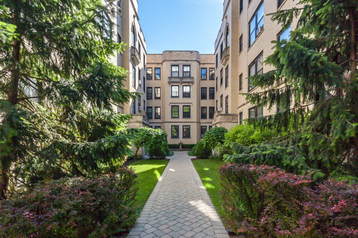 3608 N Pine Grove Avenue #B7, Chicago, IL 60613 - #1