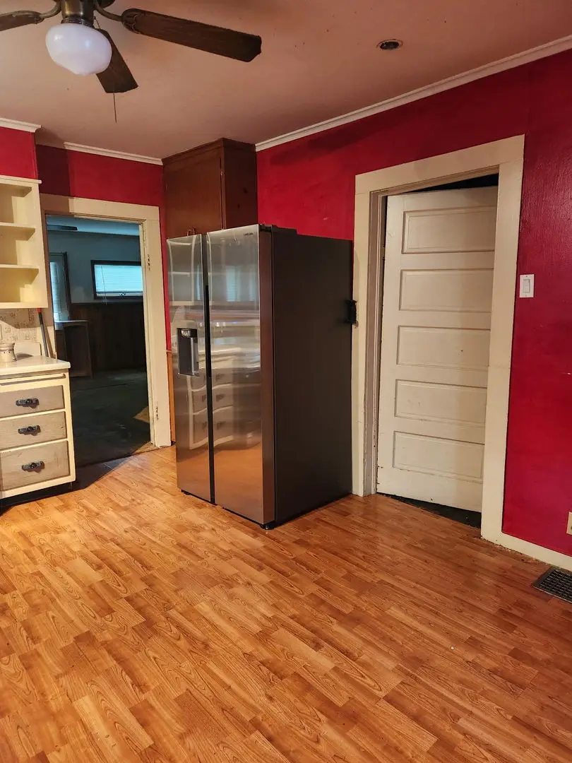 1310 E Poplar Street, West Frankfort, IL 62896 - #2
