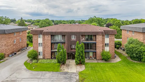 9130 W 140th Street #2NE, Orland Park, IL 60462