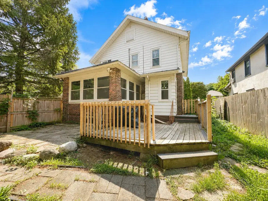 325 Camlin Avenue, Rockford, IL 61103 - #2