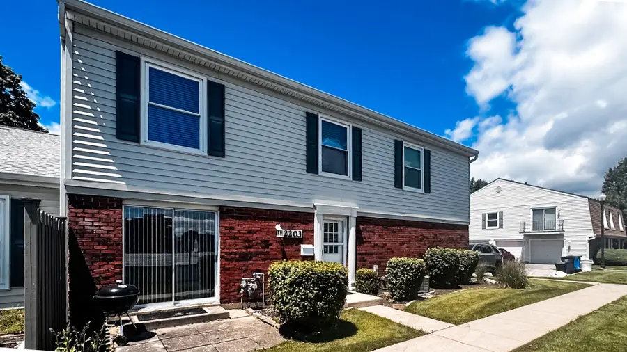 2203 Cardinal Court #2203, Schaumburg, IL 60194 - #2