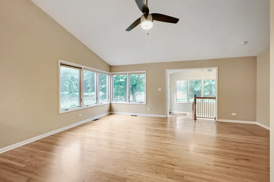 17 Willow Street, Algonquin, IL 60102 - #3
