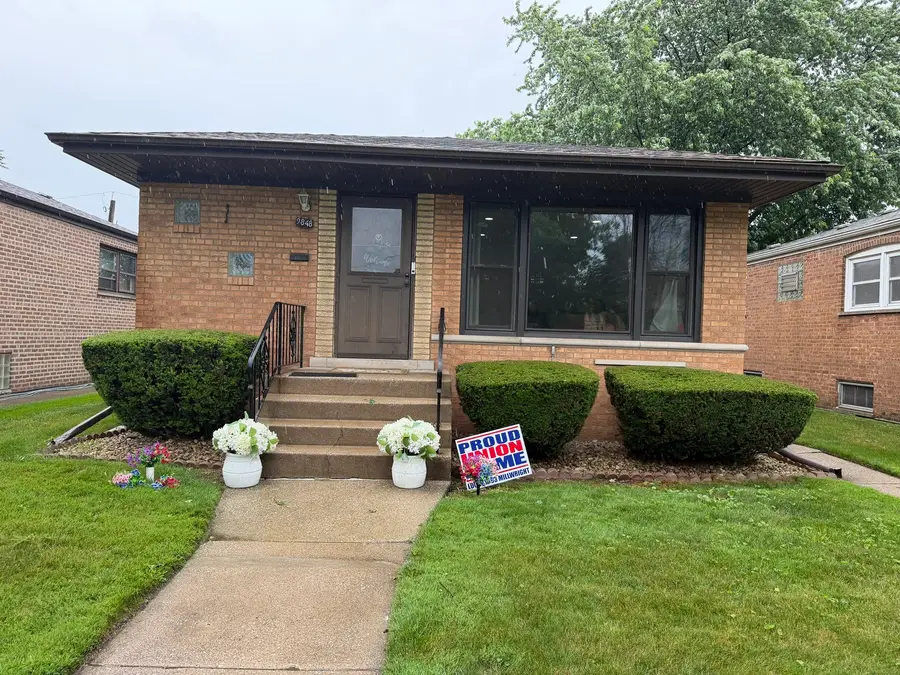 9848 S Muskegon Avenue, Chicago, IL 60617 - #3