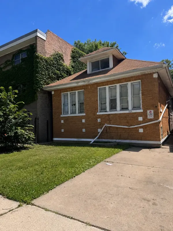 7731 S Colfax Avenue, Chicago, IL 60649