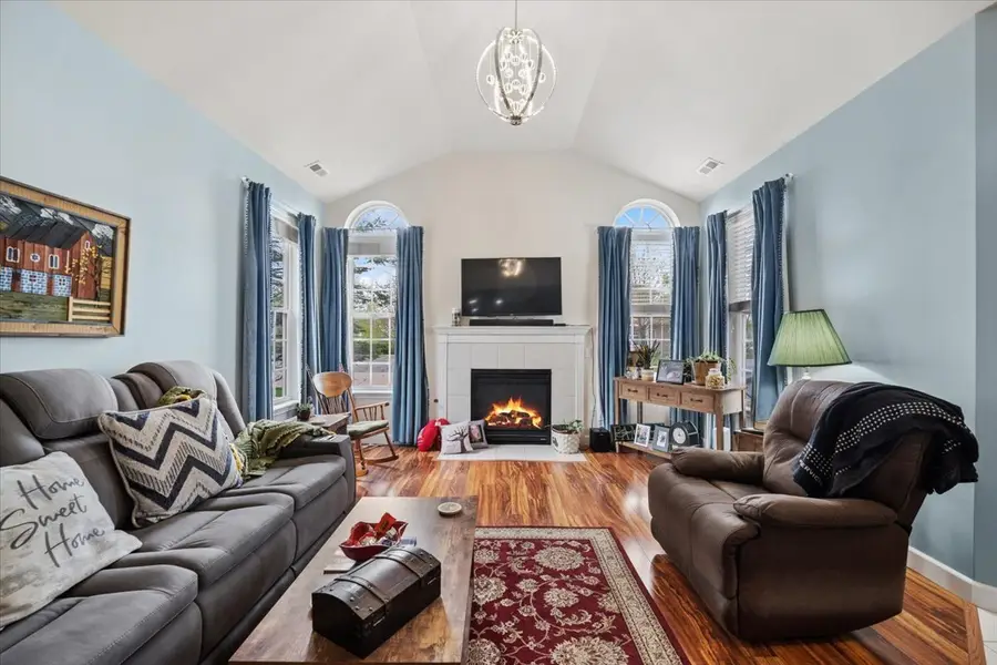 640 Schumann Street, Woodstock, IL 60098 - #2