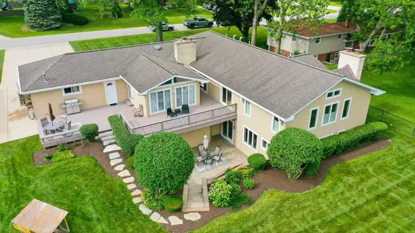 19W115 17th Place, Lombard, IL 60148