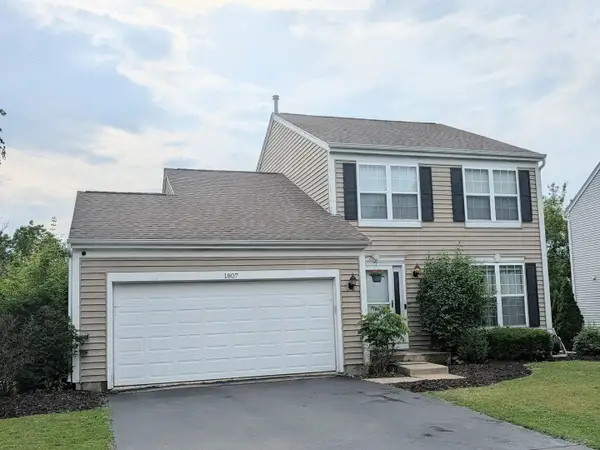 1807 Van Dyke Lane, Carpentersville, IL 60110