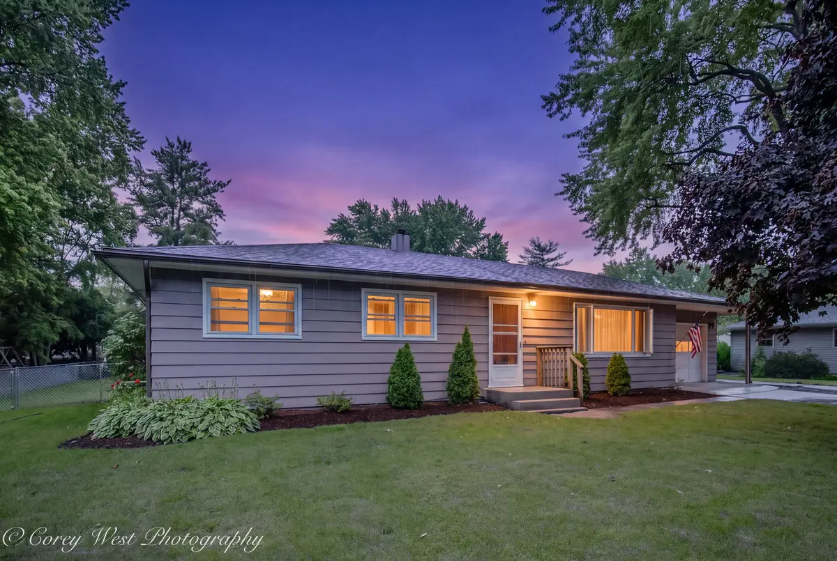 220 Swanson Road, Sycamore, IL 60178 - #1