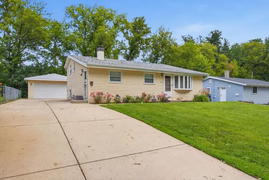 168 Sioux Avenue, Carpentersville, IL 60110 - #2