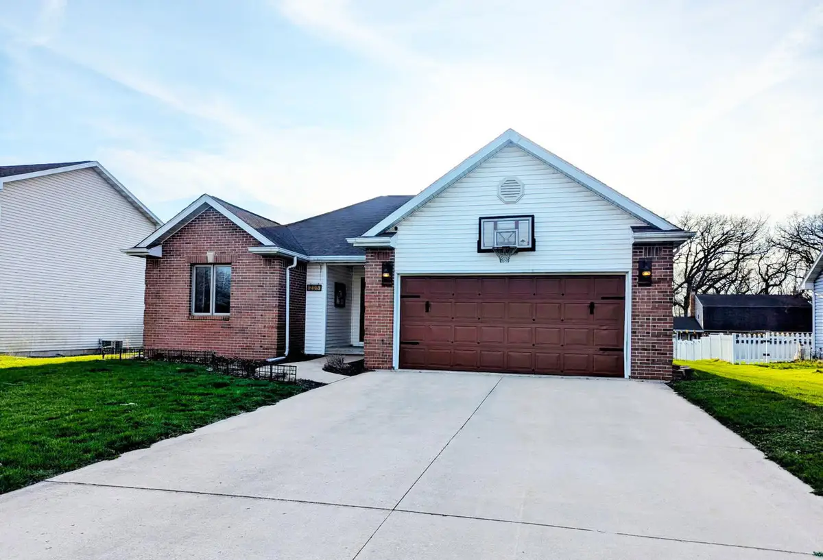 205 S Hossack Street, Seneca, IL 61360 - #1