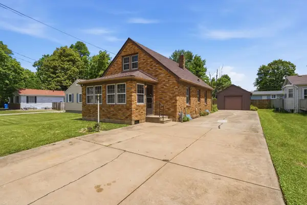 2202 44th Street, Moline, IL 61265