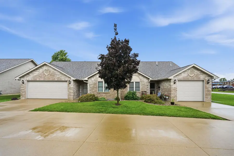 1013 10th Street, De Witt, IA 52742 - #2