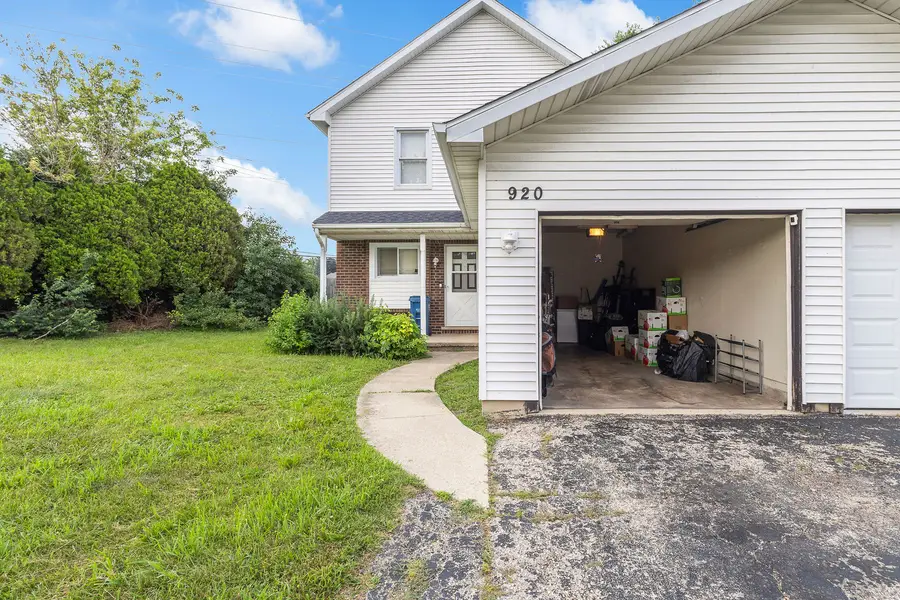 920-922 Autumn Lane, Aurora, IL 60505 - #2