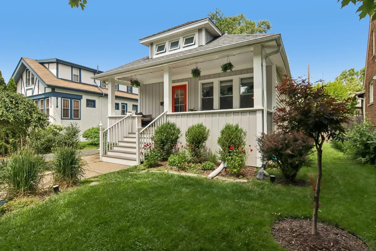 404 Shenstone Road, Riverside, IL 60546 - #1