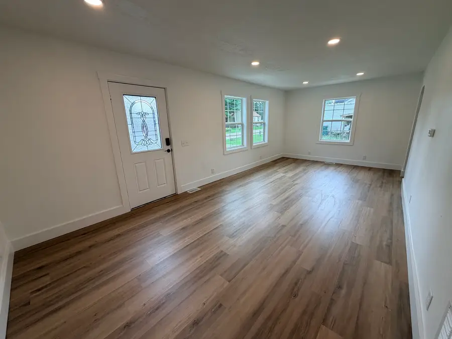 529 7th Avenue, Ottawa, IL 61350 - #3