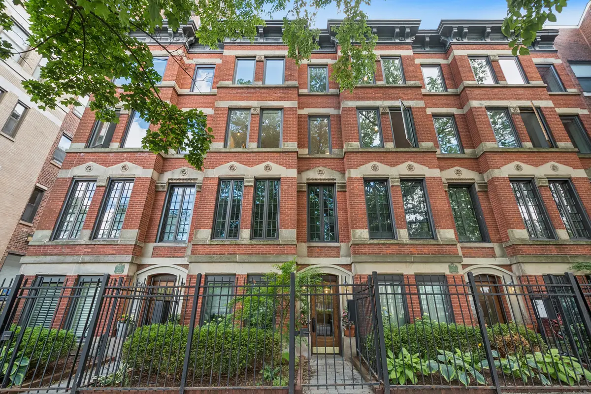 317 W Webster Avenue #2, Chicago, IL 60614 - #1