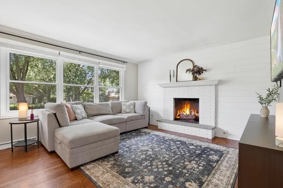 0N741 Barry Avenue, Wheaton, IL 60187 - #2