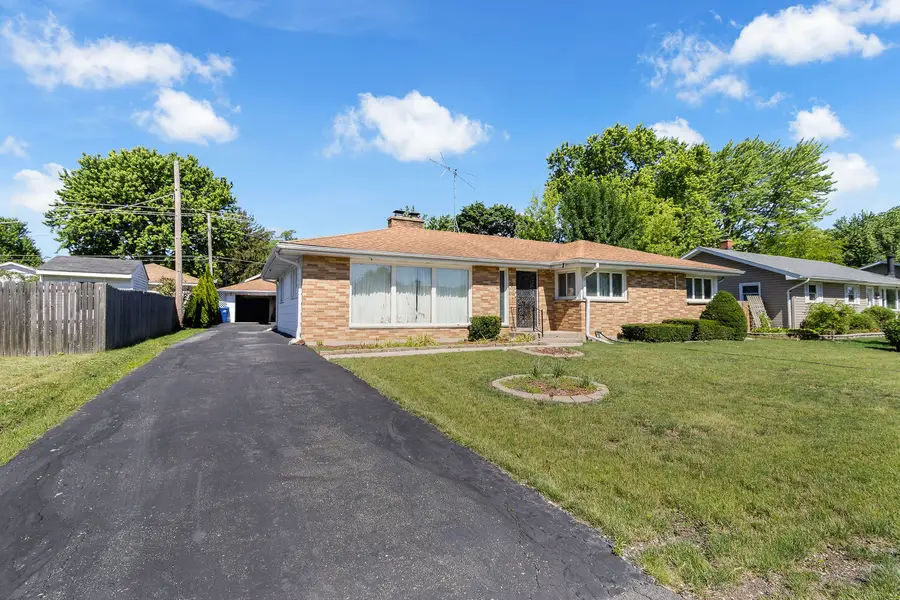 508 N Metropolitan Avenue, Waukegan, IL 60085 - #3