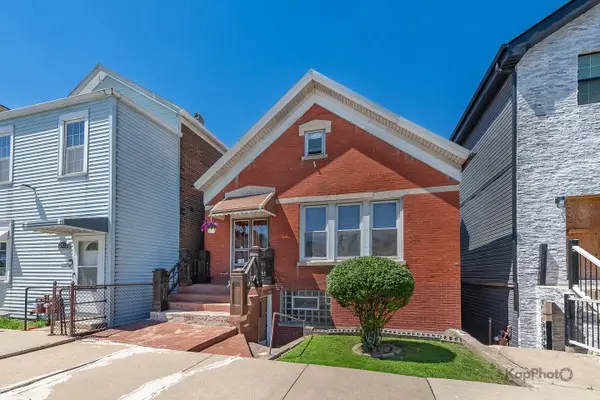 2910 S Quinn Street, Chicago, IL 60608