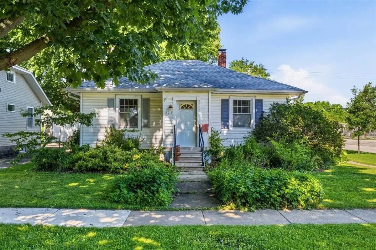 228 Anderson Boulevard, Geneva, IL 60134 - #1