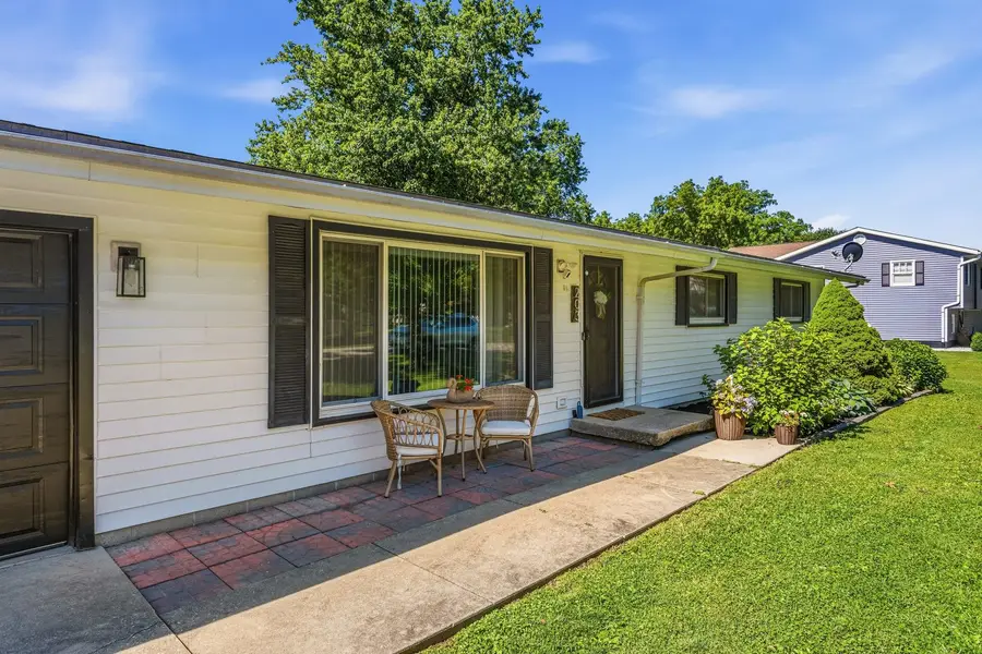 203 Eisenhower Drive, Philo, IL 61864 - #2