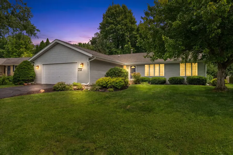 667 Westport Drive, Rockton, IL 61072 - #2