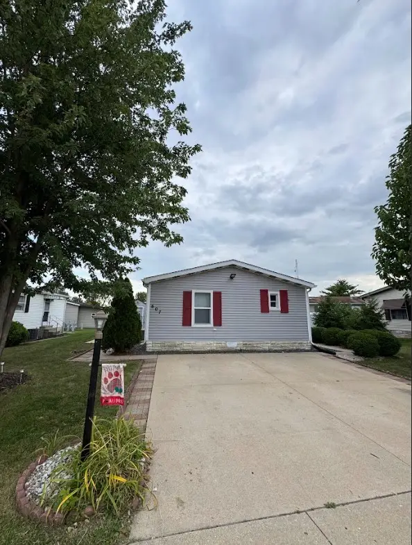 607 Park Avenue, Belvidere, IL 61008 - #1