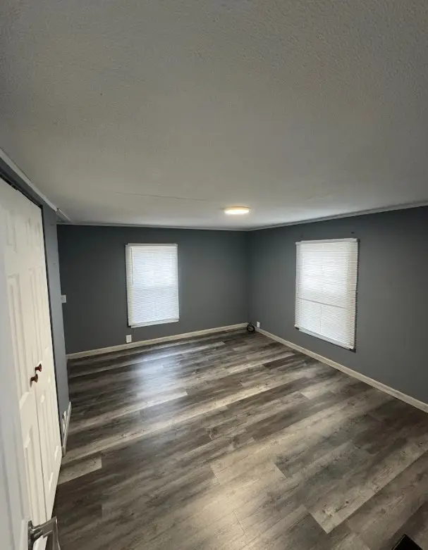 607 Park Avenue, Belvidere, IL 61008 - #3