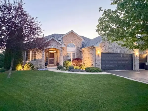 310 Bellaire Drive, Winnebago, IL 61088