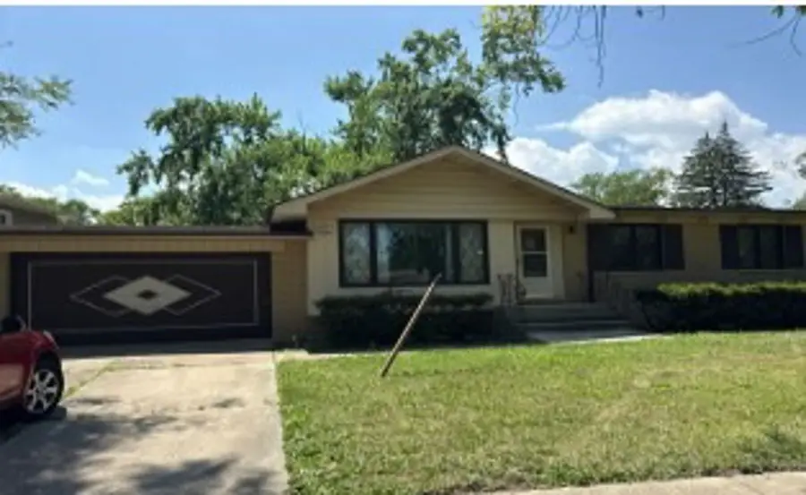 410 W Holly Court, Glenwood, IL 60425 - #2