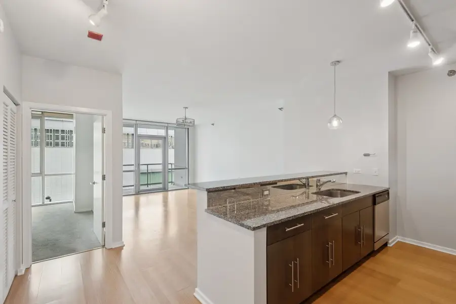 123 S Green Street #402B, Chicago, IL 60607 - #2