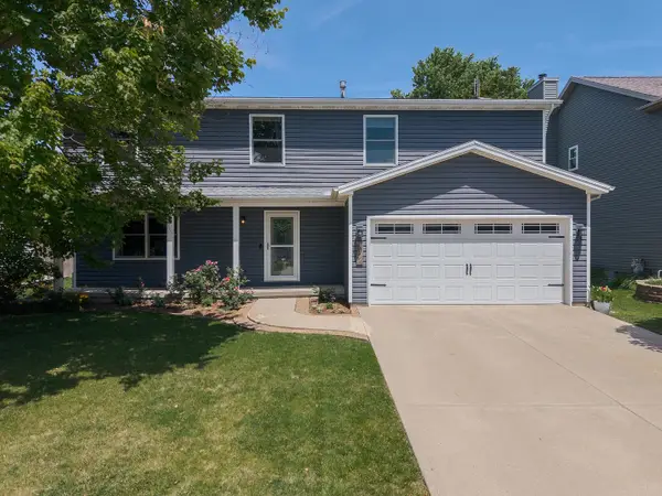 3122 Eagle Creek Drive, Bloomington, IL 61704