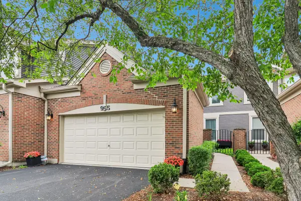 955 Heathrow Lane, Naperville, IL 60540
