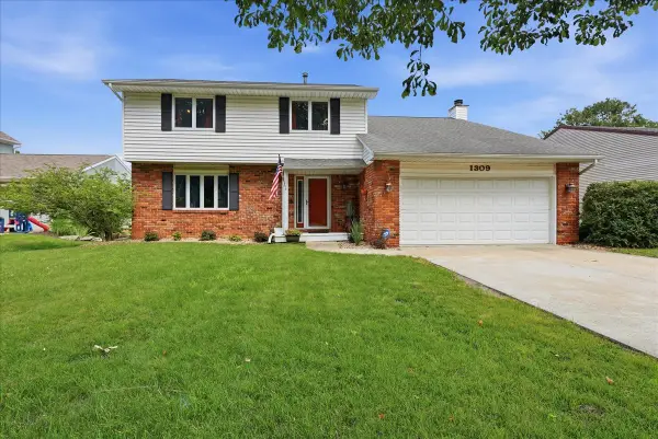 1309 Dianne Drive, Bloomington, IL 61704