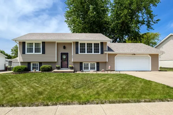 612 N 6th Street, Eldridge, IA 52748