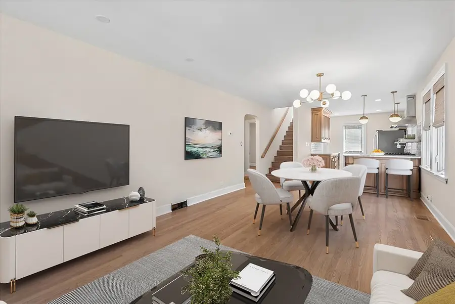 5905 N Melvina Avenue, Chicago, IL 60646 - #2
