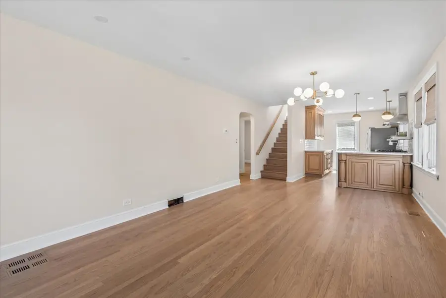 5905 N Melvina Avenue, Chicago, IL 60646 - #3