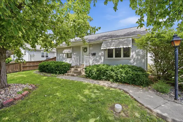 1216 S Mason Street, Bloomington, IL 61701
