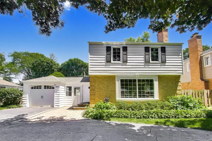 623 S Arlington Heights Road, Arlington Heights, IL 60005 - #2