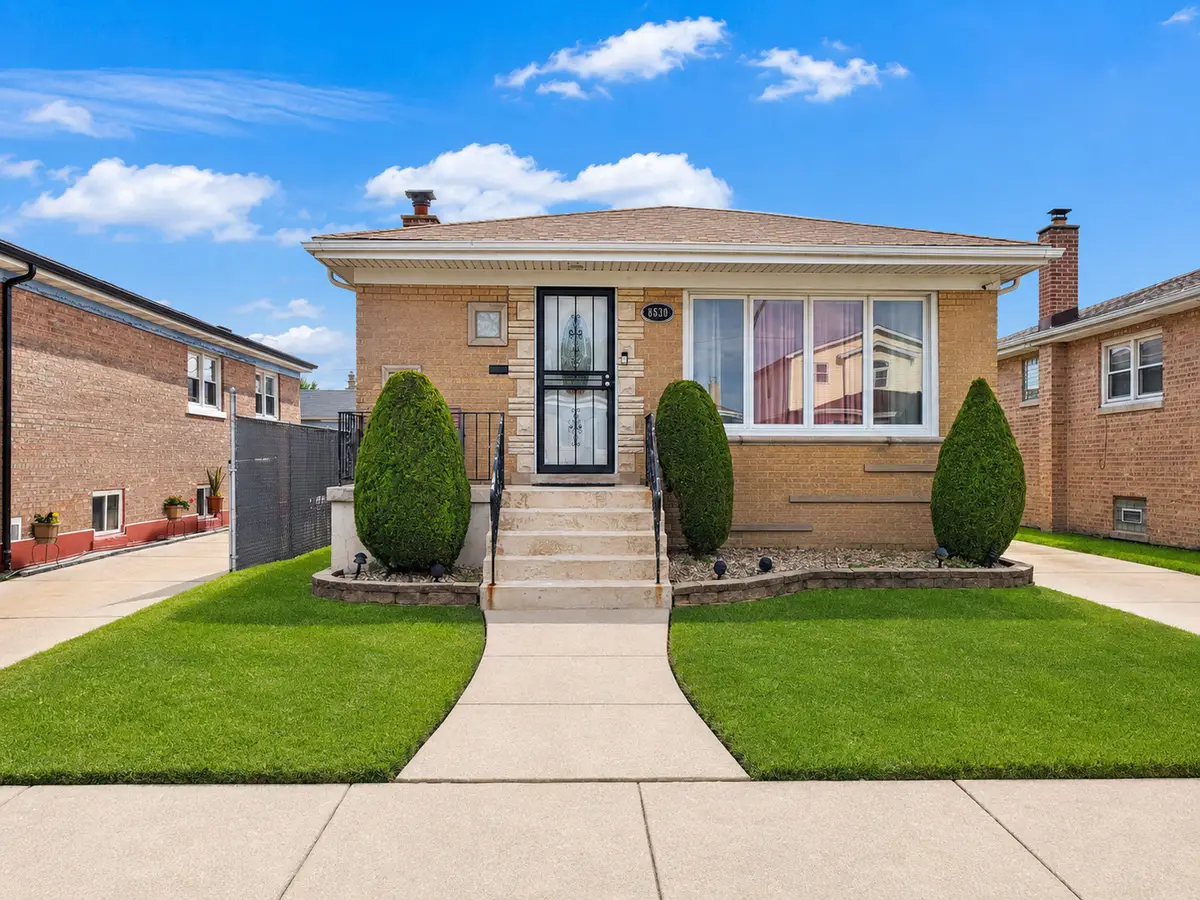 8630 S Kilbourn Avenue, Chicago, IL 60652 - #1