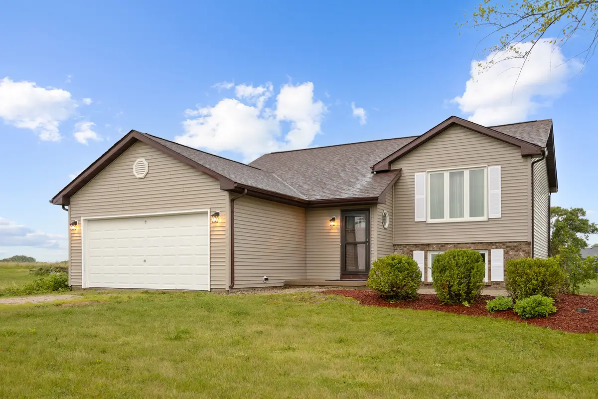3765 N Il State Route 71, Sheridan, IL 60551 - #1