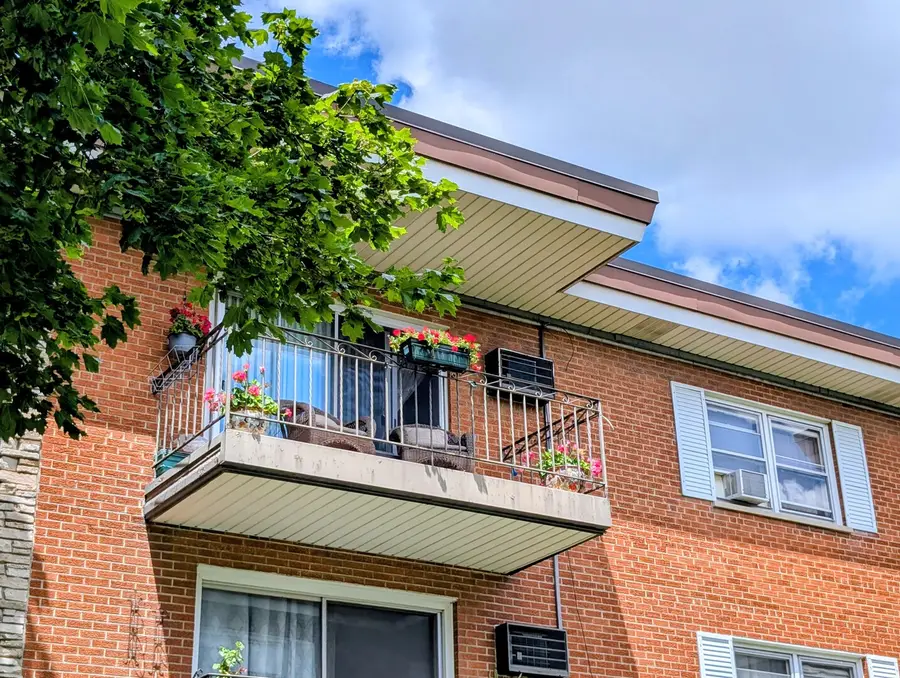 4229 N Keystone Avenue #3H, Chicago, IL 60641 - #3
