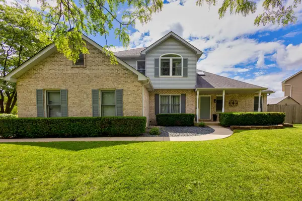 8 Steck Court, Bolingbrook, IL 60440