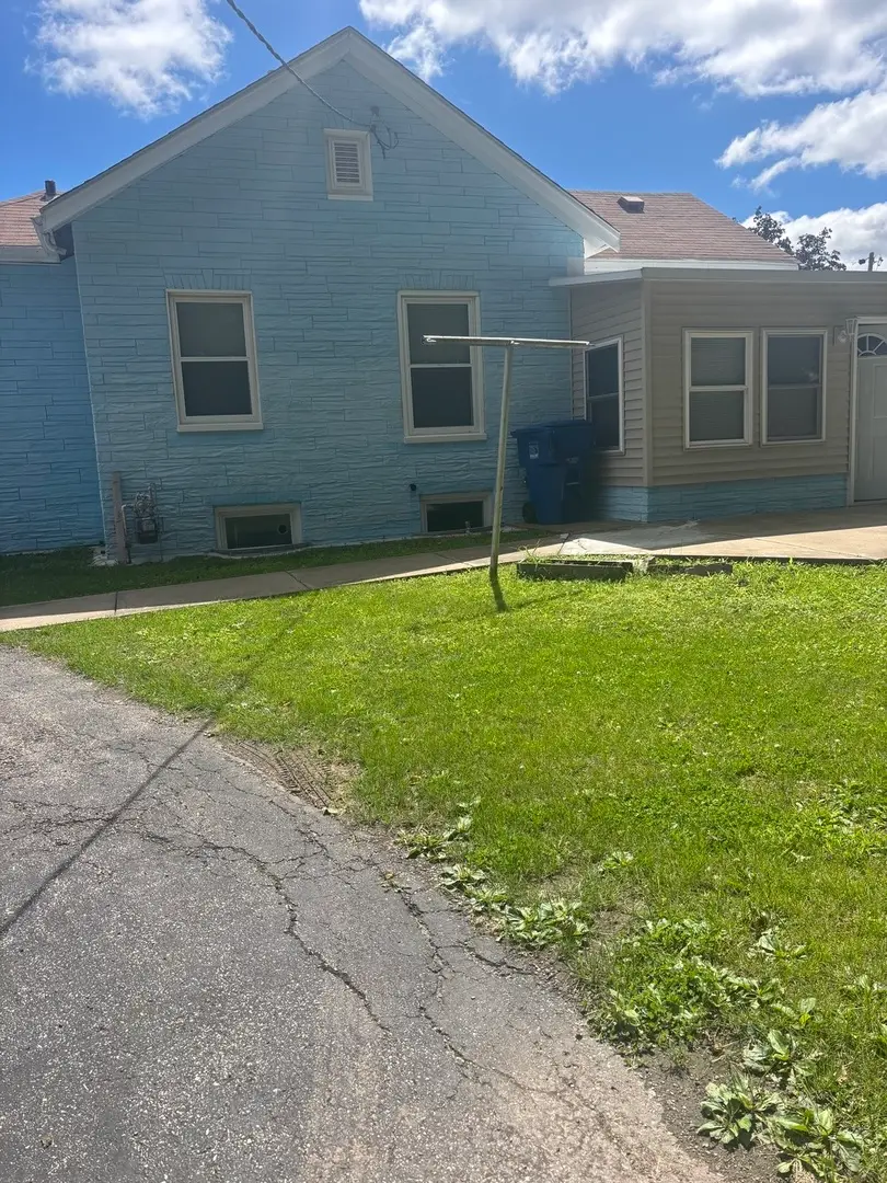 3001 44th Street, Moline, IL 61265 - #2