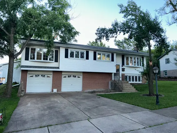 9019 Beechnut Road, Hickory Hills, IL 60457