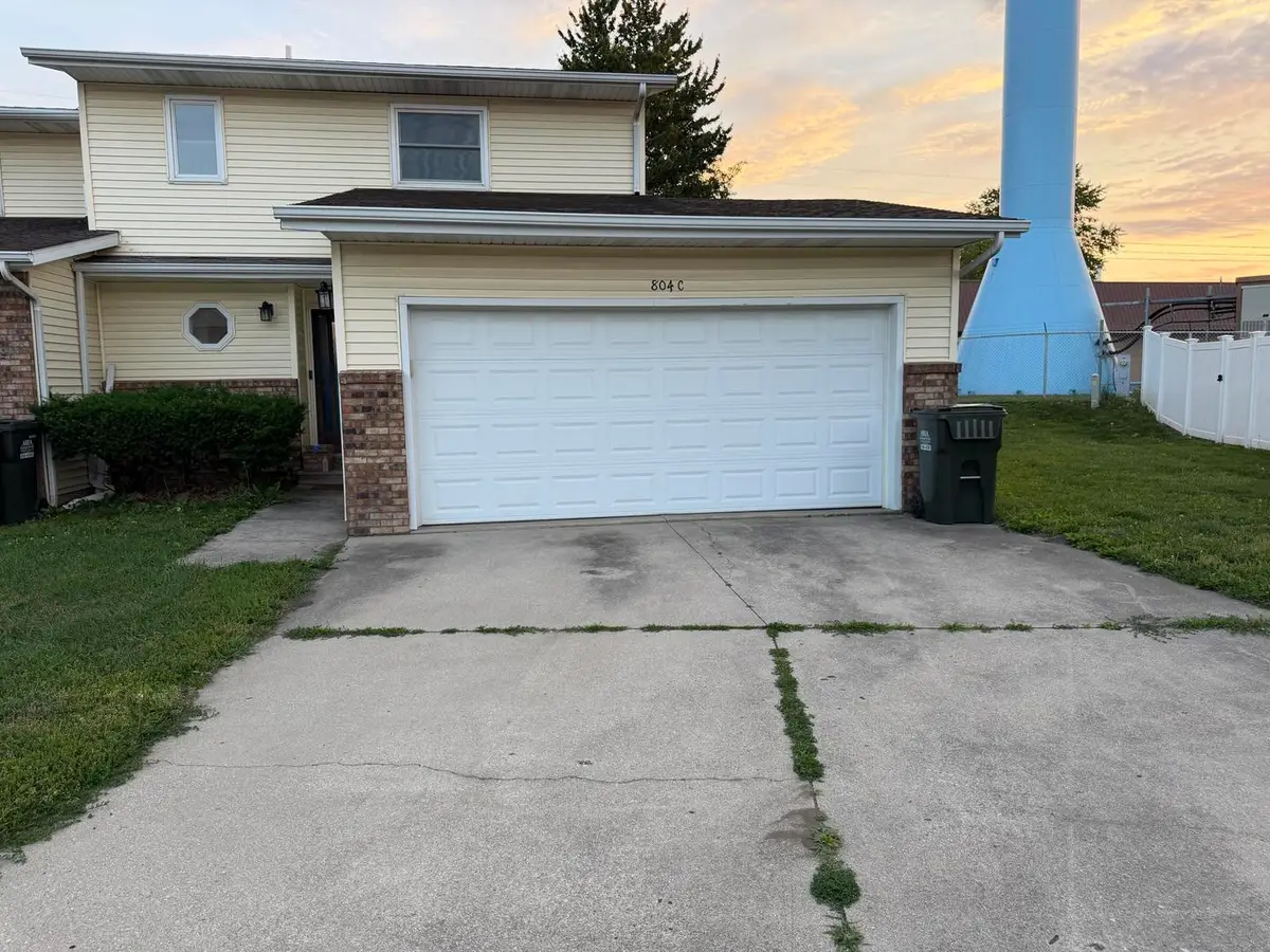 804 S Okaw #C, Mahomet, IL 61853 - #1