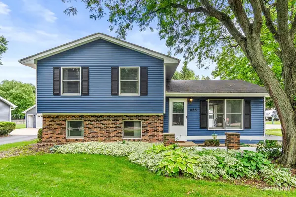 883 Holiday Drive, Lake Holiday, IL 60548