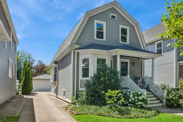 4626 N Kilbourn Avenue, Chicago, IL 60630